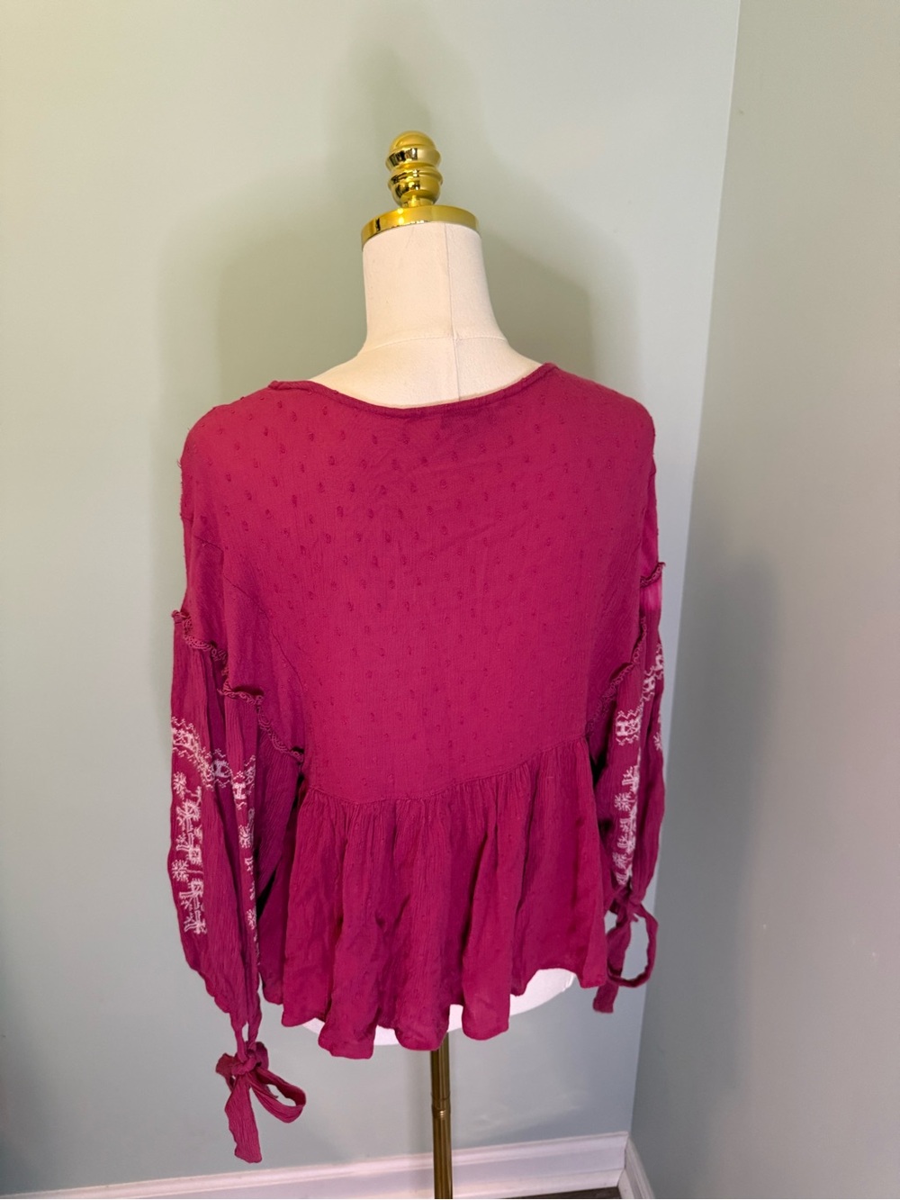 American Eagle Pink Embroidered Peasant Boho Top V-Neck Balloon Sleeve M - Picture 4 of 8